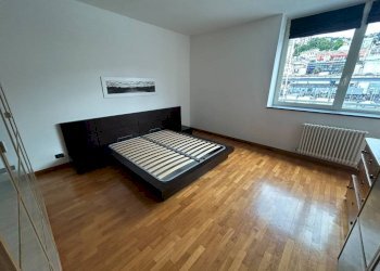 Camera da letto - Three-room apartment Calata Andalò Dinegro, Genova (neighborhood Centro Storico) - photo 17