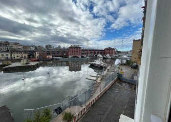Vista - Three-room apartment Calata Andalò Dinegro, Genova (neighborhood Centro Storico) - photo 28