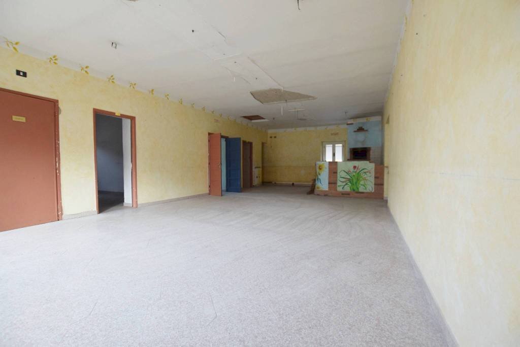Salone - Three-room apartment via delle Terme, 1, Roccaforte Mondovì - photo 2