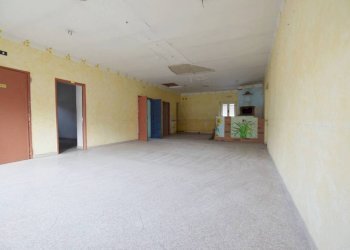 Salone - Three-room apartment via delle Terme, 1, Roccaforte Mondovì - photo 2