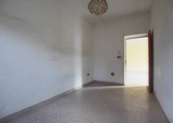 Camera da letto - Three-room apartment via delle Terme, 1, Roccaforte Mondovì - photo 8
