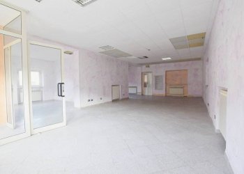 Ingresso - Shop via delle Terme, 1, Roccaforte Mondovì - photo 2