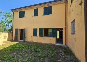 Facciata - Rustic strada Madonna del Monte, Pesaro - photo 40