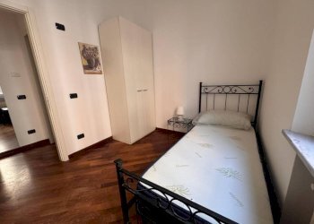 Camera da letto - Three-room apartment via Giacomo Puccini, 7, Parma (neighborhood Cittadella) - photo 11