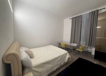 Camera da letto - Appartamento salita San Francesco da Paola, 16, Genova (zona San Teodoro) - foto 11