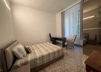 Camera da letto - Appartamento salita San Francesco da Paola, 16, Genova (zona San Teodoro) - foto 14