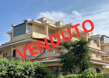 Facciata - Trilocale via Andromaca, 13, Anzio - foto 1