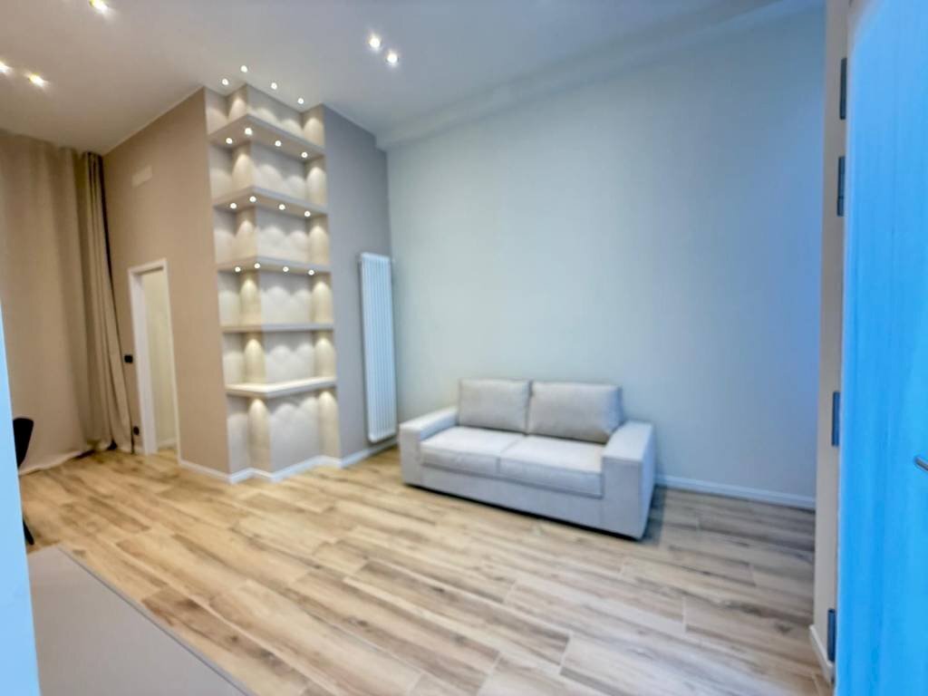 Soggiorno - Loft via Ugo Foscolo, 4/a, Torino (zona San Salvario) - foto 3