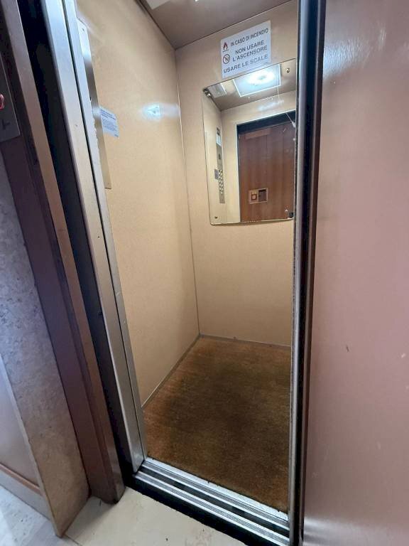 Ascensori - Four-room apartment corso Vercelli, 231, Torino (neighborhood Rebaudengo) - photo 3