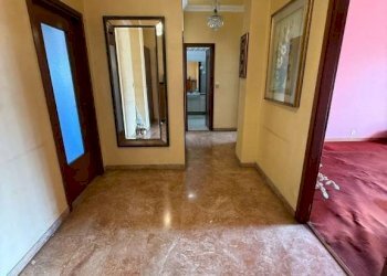 Corridoio - Four-room apartment corso Vercelli, 231, Torino (neighborhood Rebaudengo) - photo 20