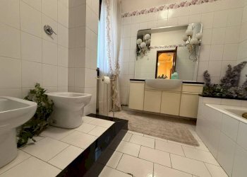 Bagno - Four-room apartment corso Vercelli, 231, Torino (neighborhood Rebaudengo) - photo 27