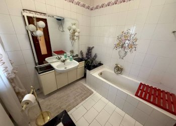 Bagno - Four-room apartment corso Vercelli, 231, Torino (neighborhood Rebaudengo) - photo 28