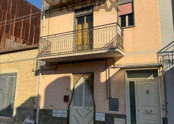 Edificio all\'aperto - Independent house Via Virgilio
 
96, Grammichele - photo 1