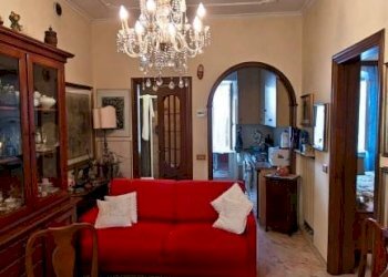 Salone - Trilocale piazza Errico Petrella, Genova (zona Sampierdarena) - foto 4