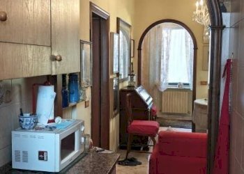 Cucina - Trilocale piazza Errico Petrella, Genova (zona Sampierdarena) - foto 9
