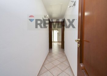 Hall / corridoio - Trilocale Via Cassiopea
 
4, Catania - foto 29