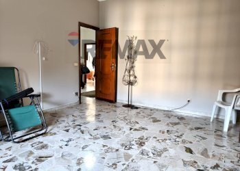 Stanza vuota - Quadrilocale Via Rua Di Sotto
 
69, San Gregorio di Catania - foto 23