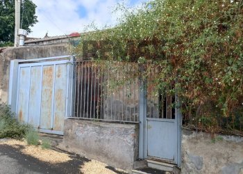 Casa all\'aperto - Rustico Via Sgroppillo
268, Catania - foto 5