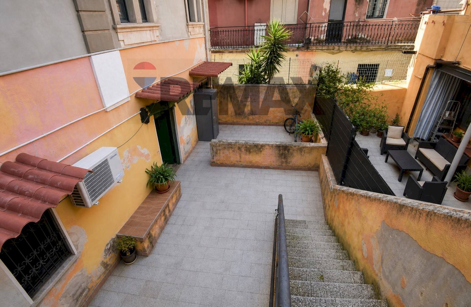 Terrazza - Cellar / Attic Via Raciti
 
4/A, Catania - photo 1