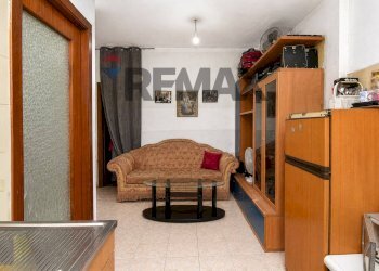 Soggiorno - Cellar / Attic Via Raciti
 
4/A, Catania - photo 23