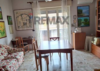 Sala da pranzo - Four-room apartment Via Vincenzo Bellini
 
68, Valverde - photo 9