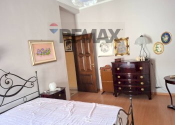 Camera / camera da letto - Four-room apartment Via Vincenzo Bellini
 
68, Valverde - photo 16