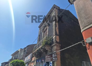 Edificio all\'aperto - Semi-detached house Via Etnea
 
87-89, Mascalucia - photo 19