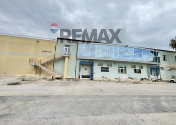 Edificio all\'aperto - Commercial Premises Contrada Vallenuccio/C.da Sasi
 
snc, Alcamo - photo 6