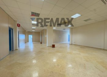 Stanza vuota - Commercial Premises Contrada Vallenuccio/C.da Sasi
 
snc, Alcamo - photo 16