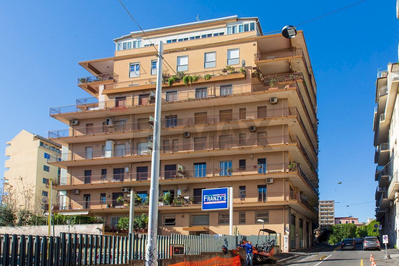 Edificio all\'aperto - Two-room apartment Via Muscatello
 
18, Catania - photo 1