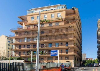 Edificio all\'aperto - Two-room apartment Via Muscatello
 
18, Catania - photo 1