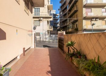 Terrazza - Two-room apartment Via Muscatello
 
18, Catania - photo 4