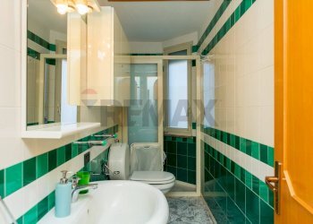 Bagno - Two-room apartment Via Muscatello
 
18, Catania - photo 13