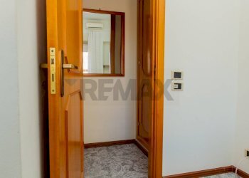 Hall / corridoio - Two-room apartment Via Muscatello
 
18, Catania - photo 28