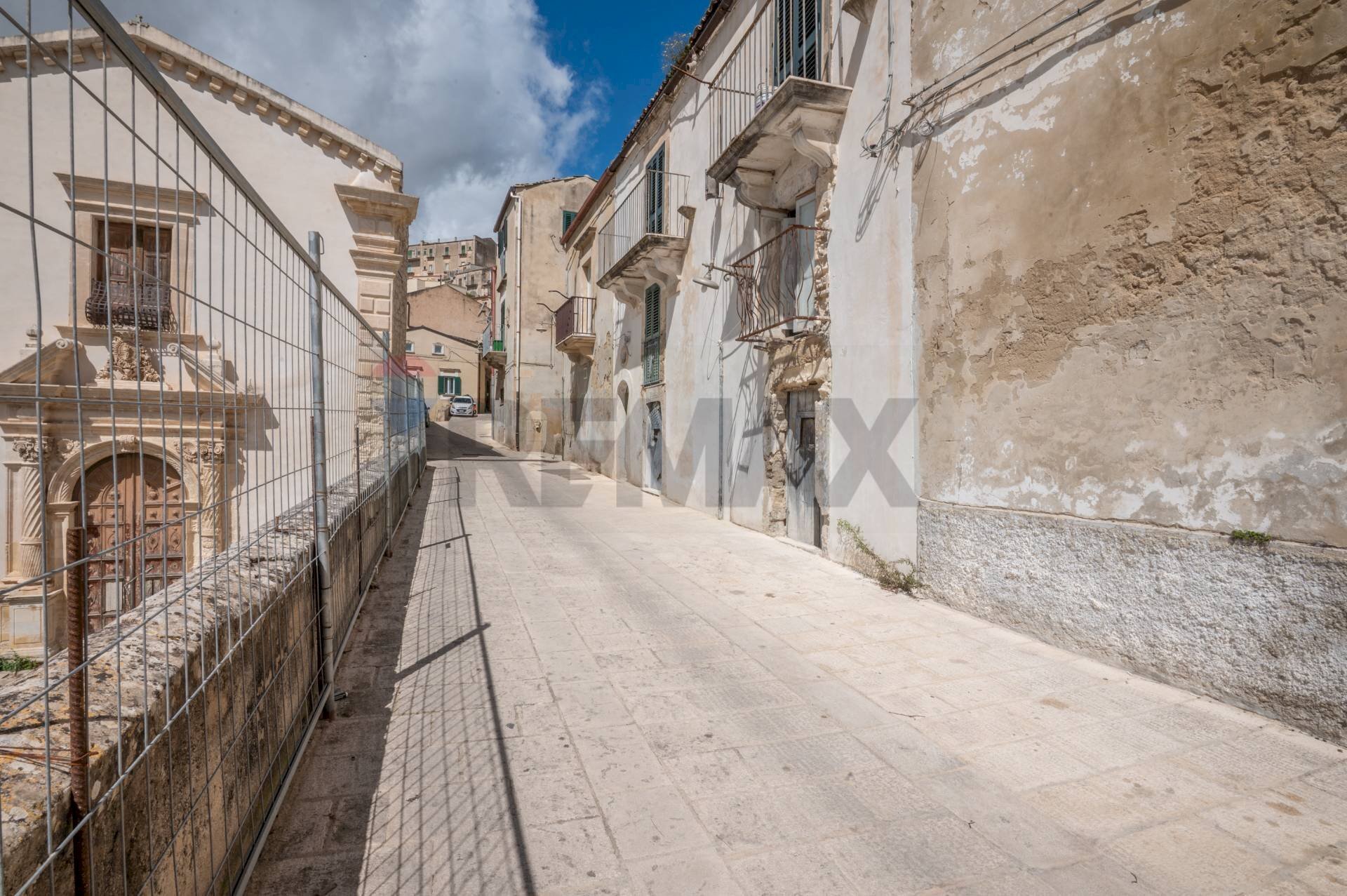 Edificio all\'aperto - Casa semi indipendente via torrenuova
35-37-39, Ragusa - foto 3