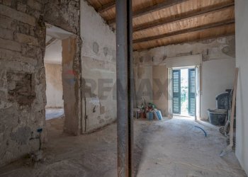 Parcheggio - Semi-detached house via torrenuova
 
35-37-39, Ragusa - photo 22