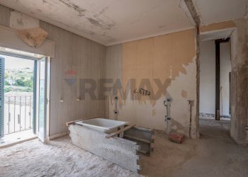 Bagno - Semi-detached house via torrenuova
 
35-37-39, Ragusa - photo 25