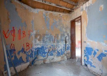 Stanza vuota - Semi-detached house via torrenuova
 
35-37-39, Ragusa - photo 31