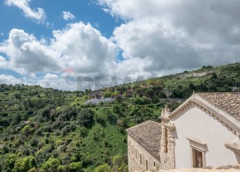 Casa all\'aperto - Semi-detached house via torrenuova
 
35-37-39, Ragusa - photo 36