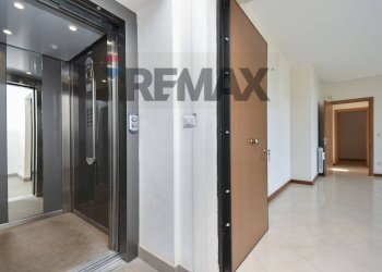 Hall / corridoio - Appartamento Via Cervo
 
46, Acireale - foto 7
