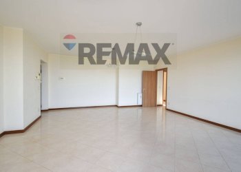 Stanza vuota - Appartamento Via Cervo
 
46, Acireale - foto 15