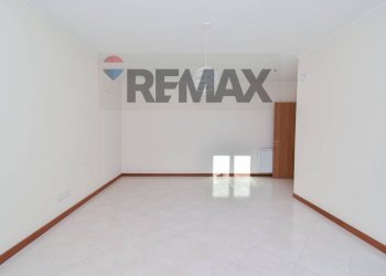 Stanza vuota - Appartamento Via Cervo
 
46, Acireale - foto 31