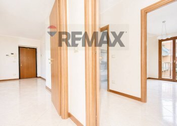 Hall / corridoio - Appartamento Via Cervo
 
46, Acireale - foto 42