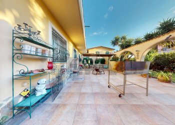 Terrazza - Semi-detached house Via Quercioli
 
61, Massa - photo 6