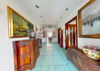 Hall / corridoio - Semi-detached house Via Quercioli
 
61, Massa - photo 14