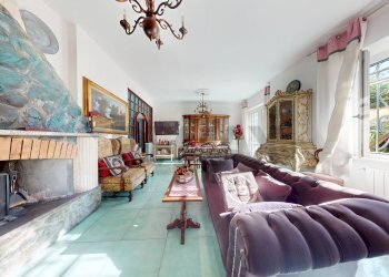 Soggiorno - Semi-detached house Via Quercioli
 
61, Massa - photo 20