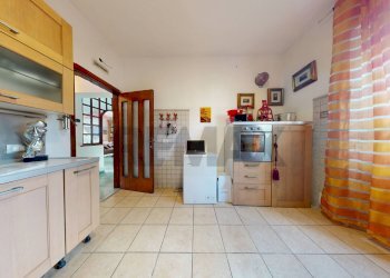 Cucina - Semi-detached house Via Quercioli
 
61, Massa - photo 22