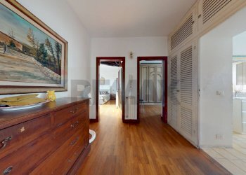 Hall / corridoio - Semi-detached house Via Quercioli
 
61, Massa - photo 29
