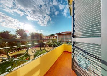 Balcone - Semi-detached house Via Quercioli
 
61, Massa - photo 34