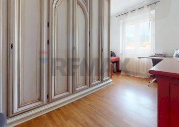 Camera / camera da letto - Semi-detached house Via Quercioli
 
61, Massa - photo 39